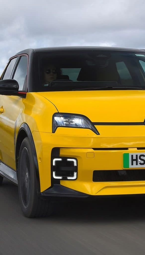 UK’s Best EVs Under £30K Complete 2025 Buyer’s Guide